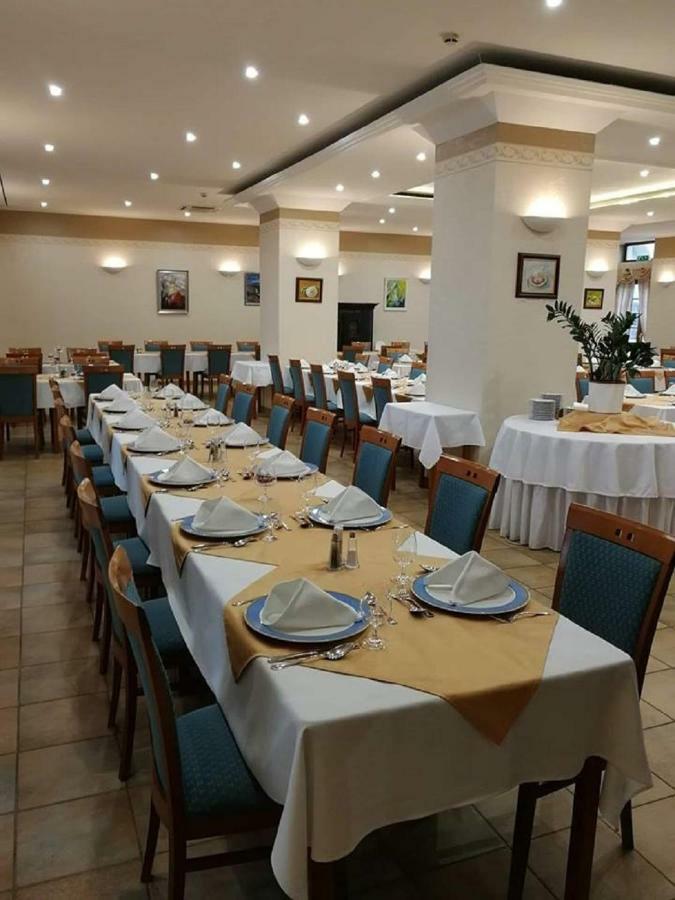 Hasik Hotel Magyarpolány Екстериор снимка